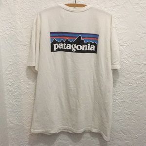 Patagonia Shirts - Patagonia Short Sleeve Tee Patagonia Shirts - Patagonia Short Sleeve Tee